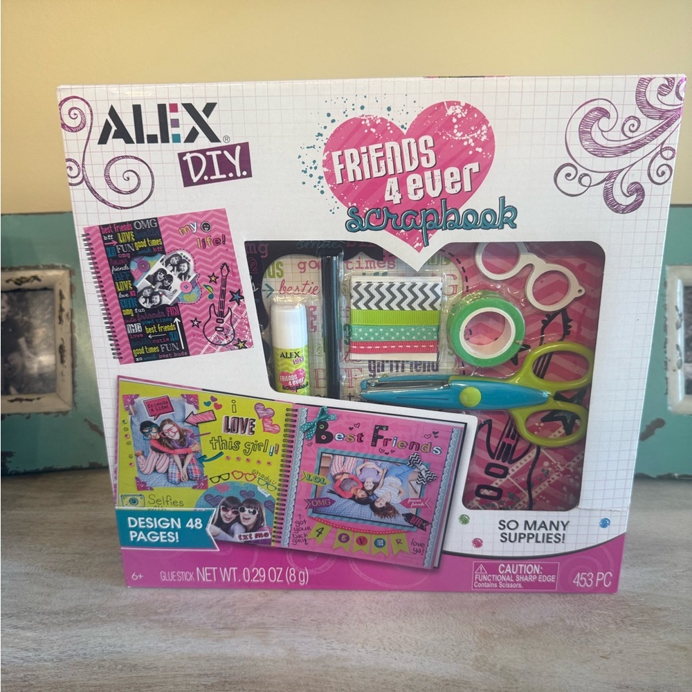 ALEX DIY Friends 4 Ever Scrapbook Kit